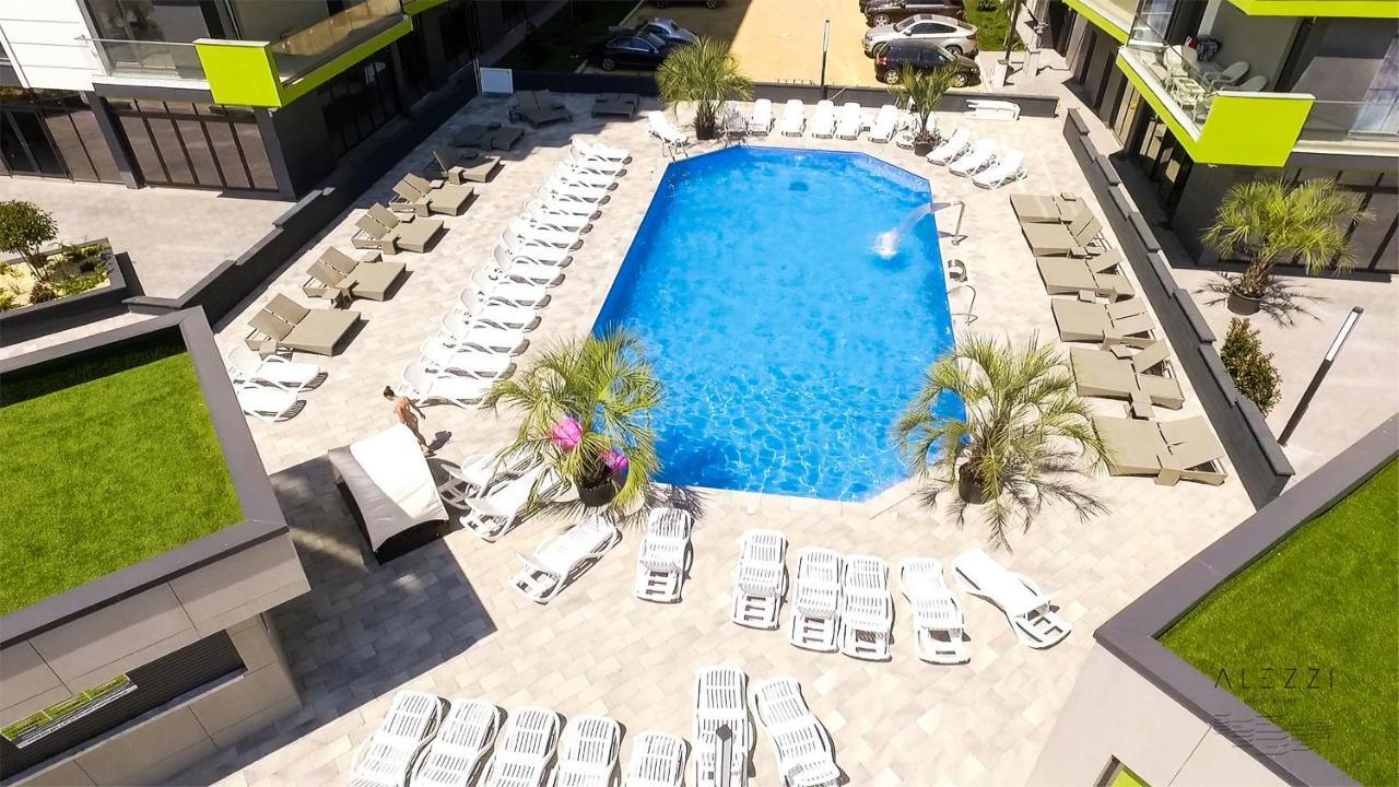 Alezzi Majestic Apartments 115 那沃达利 外观 照片