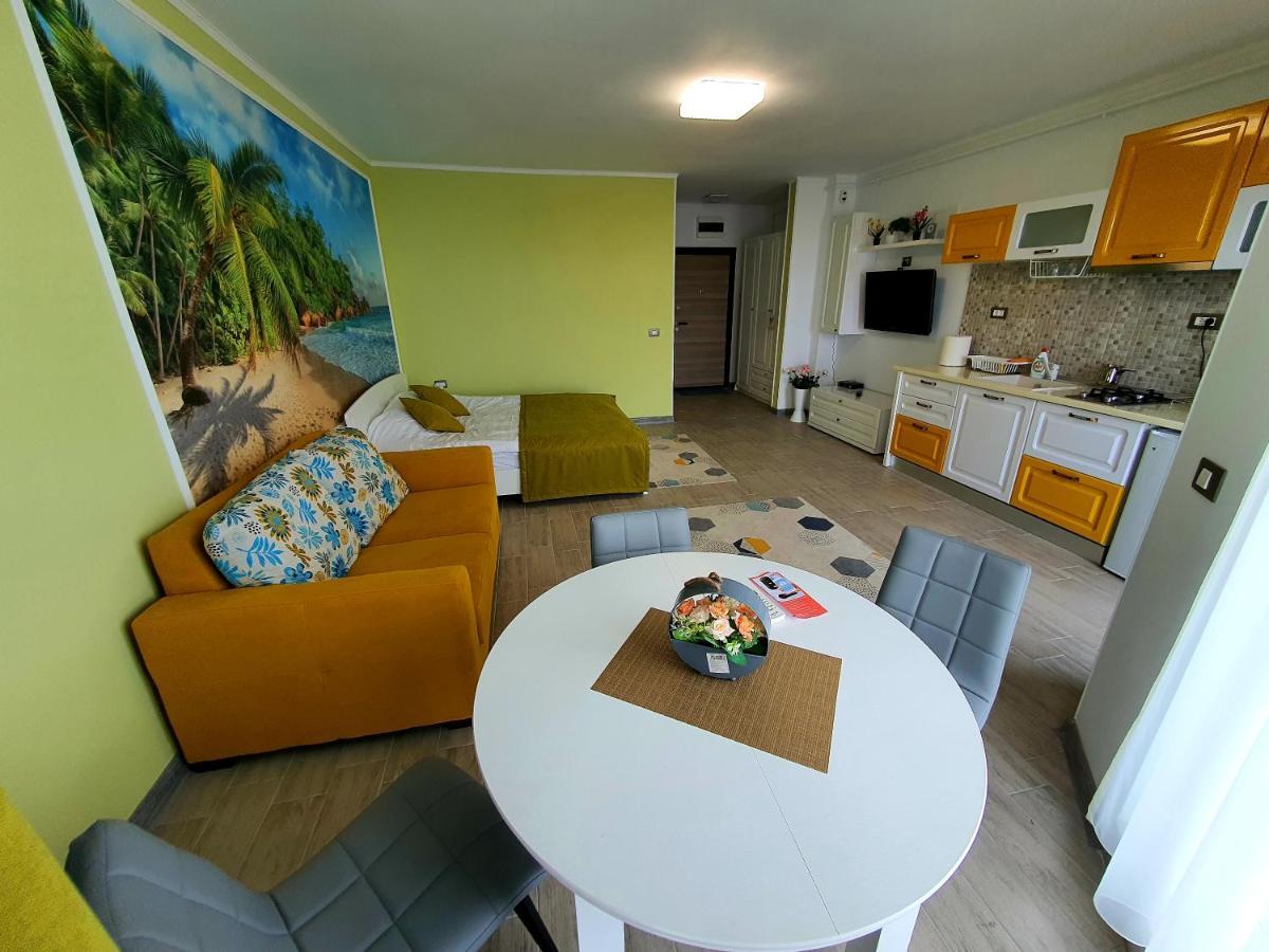 Alezzi Majestic Apartments 115 那沃达利 外观 照片