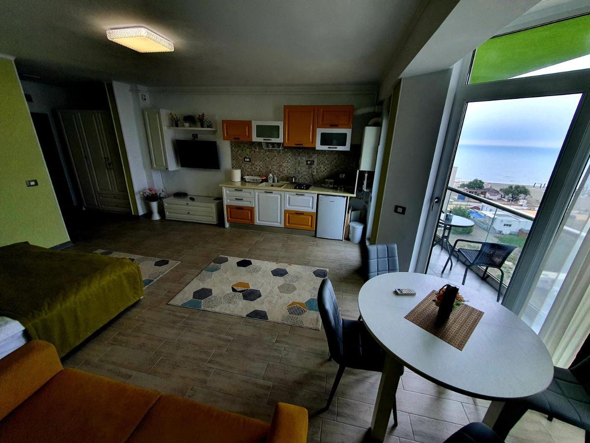Alezzi Majestic Apartments 115 那沃达利 外观 照片